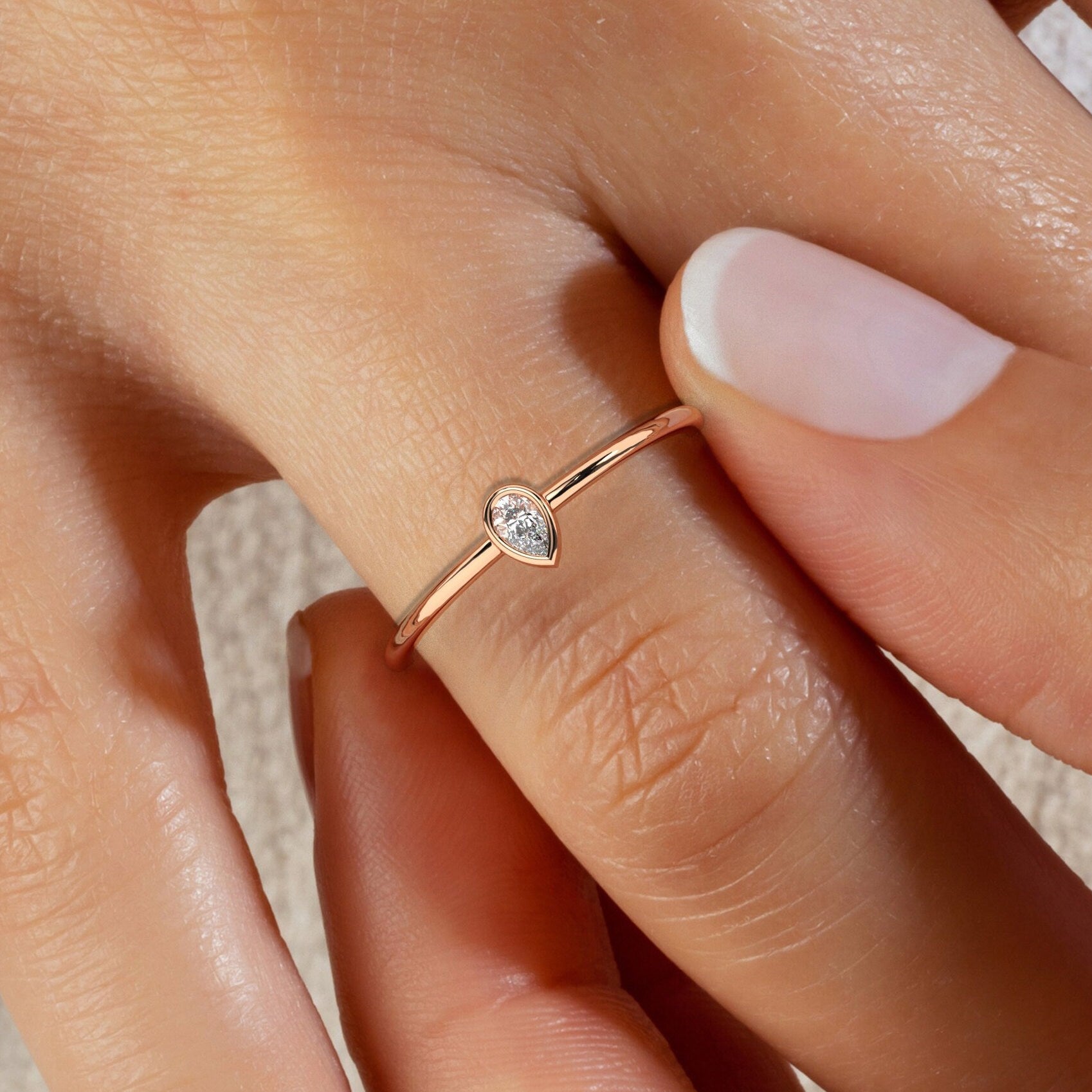 Solitaire Diamond Stacking Ring / 14k Pear Diamond Wedding Band / Teardrop Stacking Band / Diamond Wedding Band / Diamond Stacking Ring