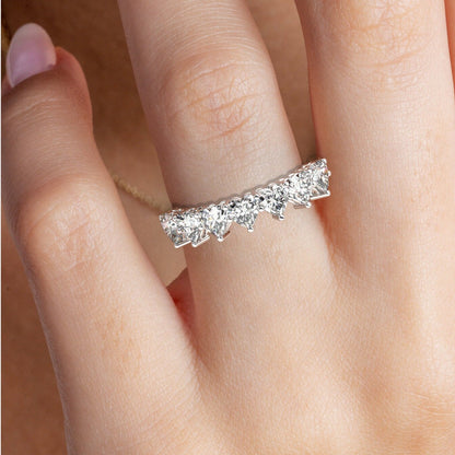 Heart Shape Diamond Wedding Band / 1.5 Gold Heart Diamond Wedding Ring / 7 Diamond Wedding Band / Anniversary Ring