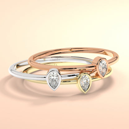 Solitaire Diamond Stacking Ring / 14k Pear Diamond Wedding Band / Teardrop Stacking Band / Diamond Wedding Band / Diamond Stacking Ring