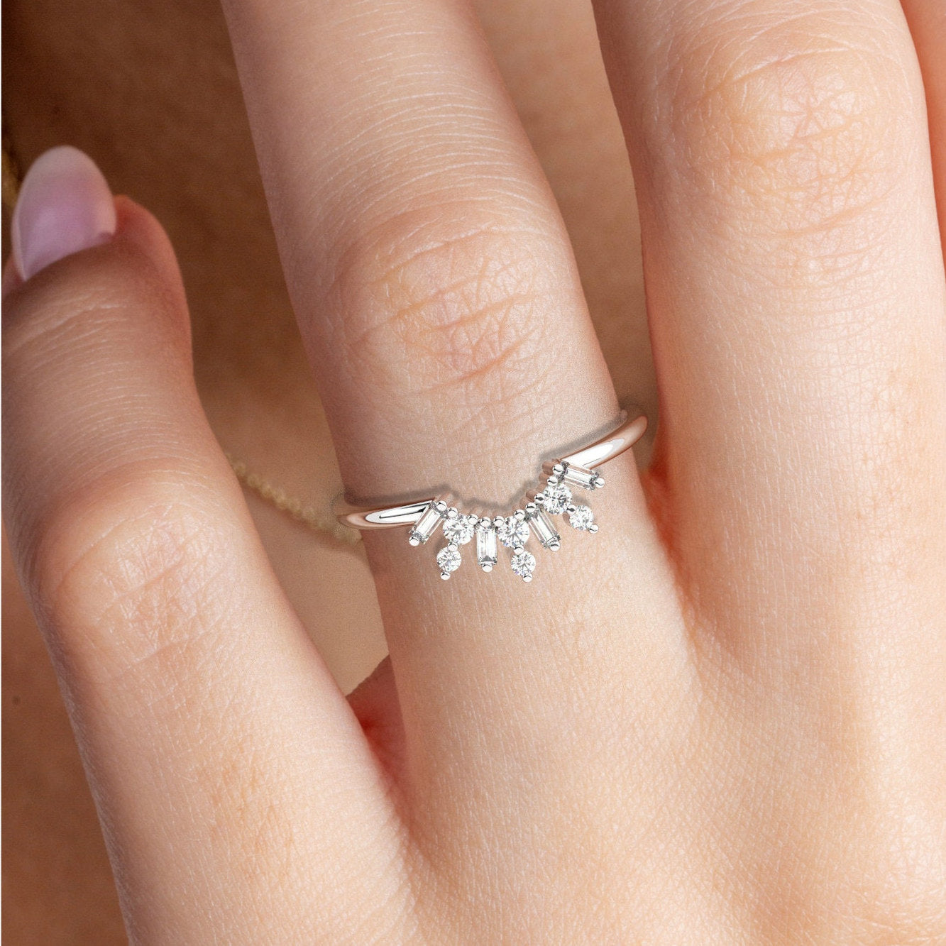 Curved Diamond Wedding Band / 14k Gold Baguette and Round Diamond Stacking Ring / Crown Shape Stacking Ring / Diamond Anniversary Gift Idea