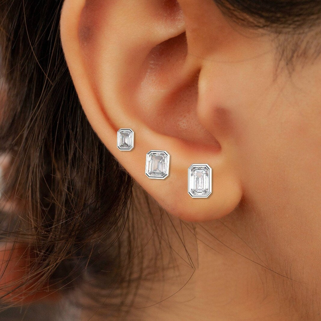 Emerald Cut Diamond Studs / 14k Gold Diamond Bezel Set Stud Earrings / 0.10 - 0.50 ct Solitaire Baguette Studs / Minimalist Dainty Studs