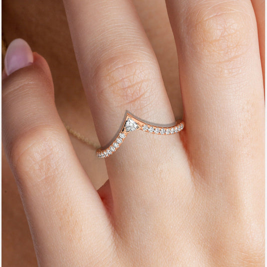 Diamond Chevron Ring / 14k Gold Curved Diamond Wedding Band / Wedding Band / Stacking Ring / Anniversary Ring / Gift for Her