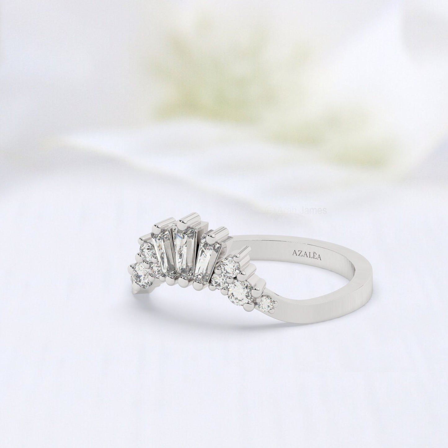 Curved Diamond Wedding Band / 14k Gold Curved Baguette Ring / Diamond Wedding Band / Stacking Ring / Anniversary Ring / Engagement Ring