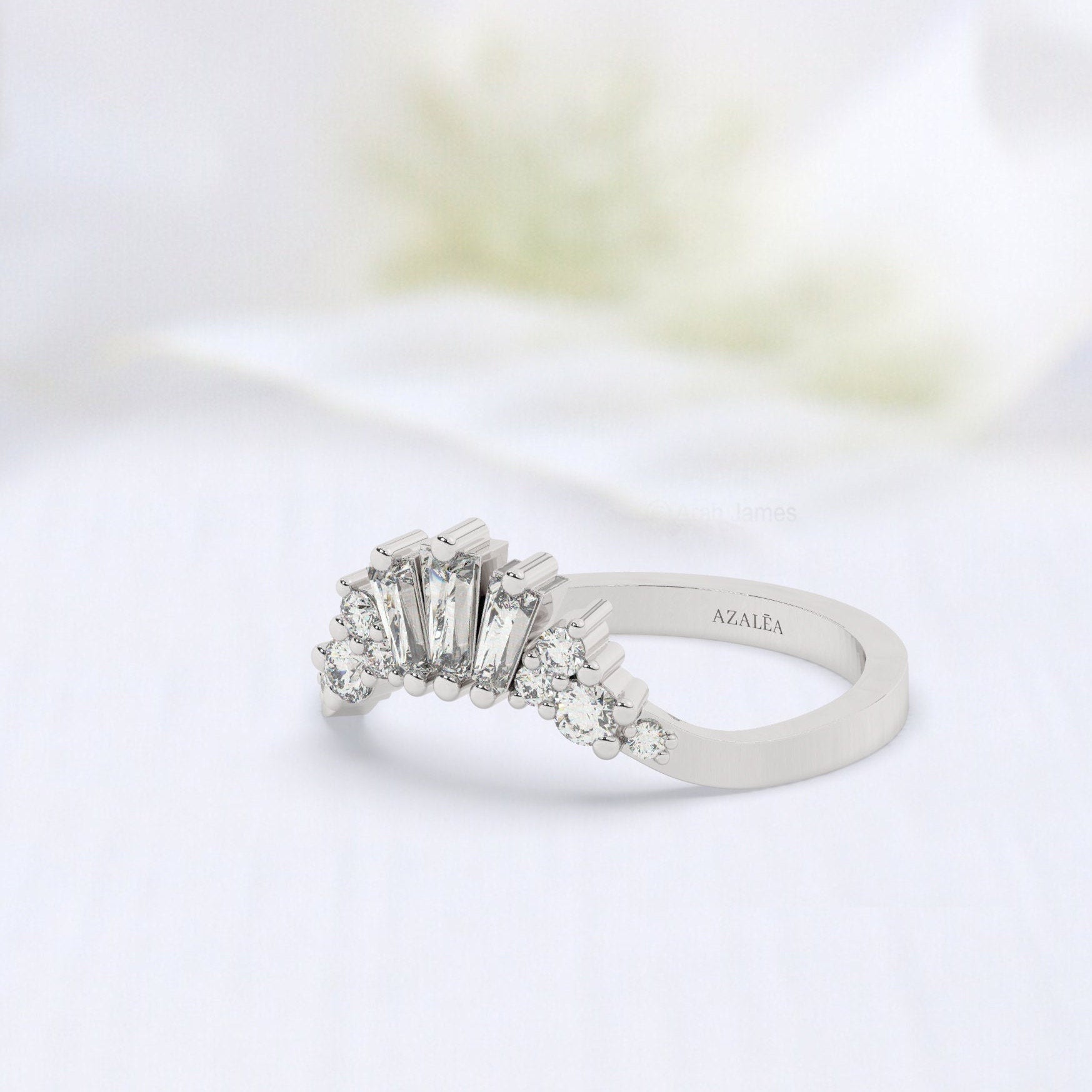 Curved Diamond Wedding Band / 14k Gold Curved Baguette Ring / Diamond Wedding Band / Stacking Ring / Anniversary Ring / Engagement Ring