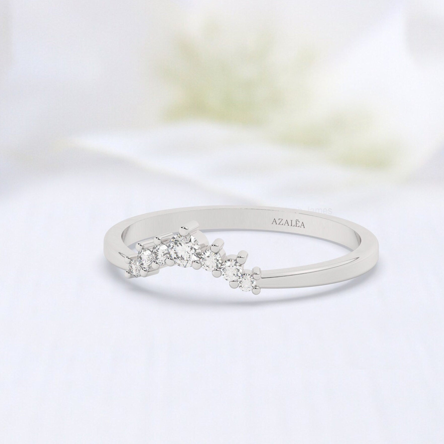 Curved Diamond Wedding Band / 14k Gold Round Diamond Stacking Ring / Diamond Wedding Band / Stacking Ring / Engagement Rings / Gift for Her