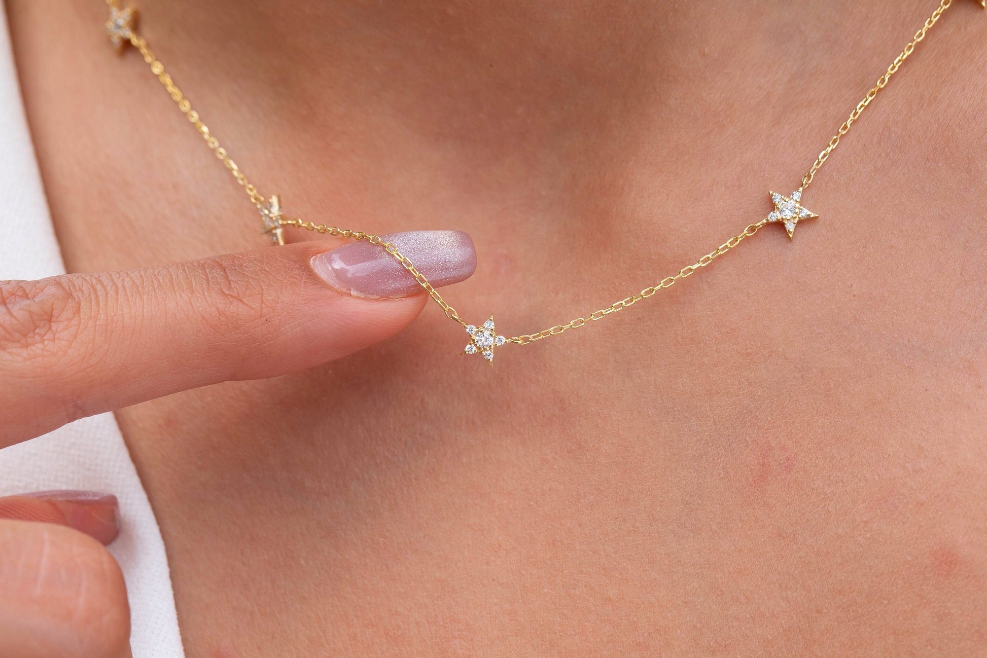 Diamond Star Station Necklace / 14k Gold Star Station Necklace / Dainty Charm Necklace / Minimalistic Station Necklace